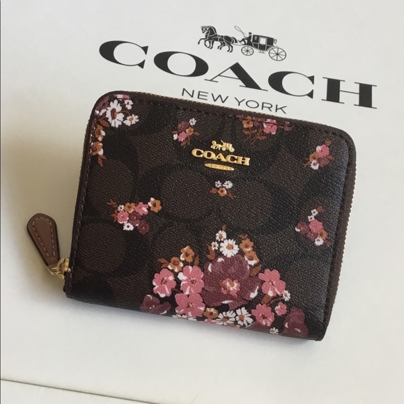🌻Coach Small Zip Around Wallet NWT. - Picture 5 of 8